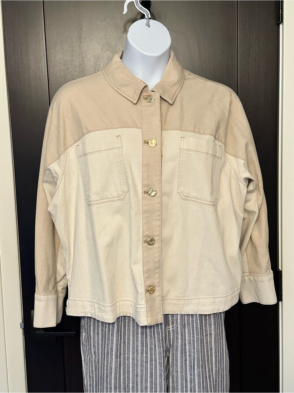 Chico's Two-Tone Beige & Cream Button-Front Jean Jacket